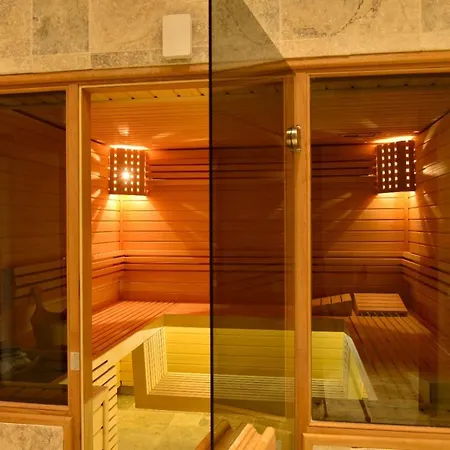 Granada Boutique Apartmán *